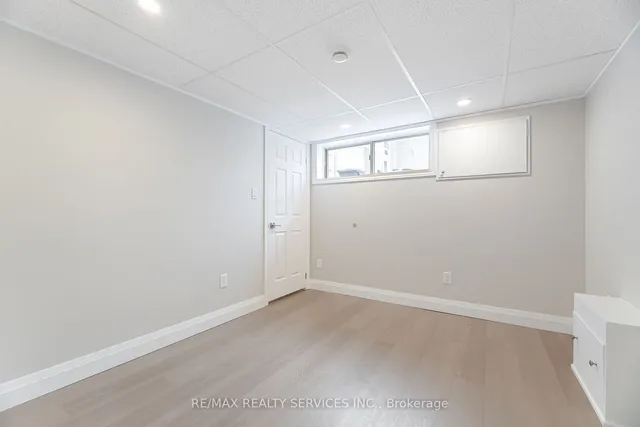 Additional image 30 of 64 Kimbark Dr