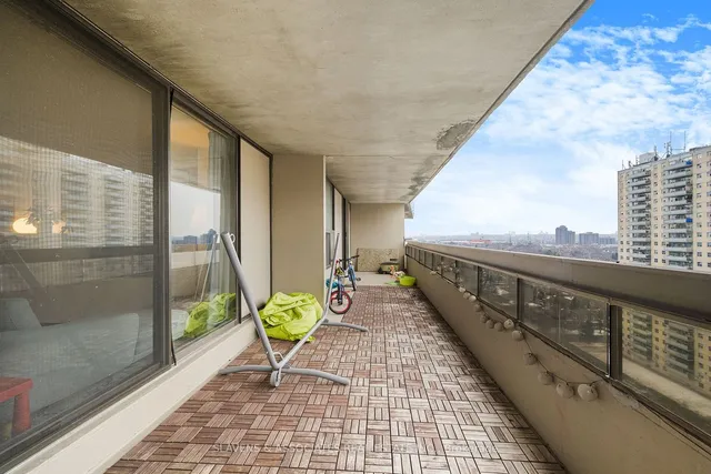 Additional image 16 of 100 Quebec Ave Unit 1709