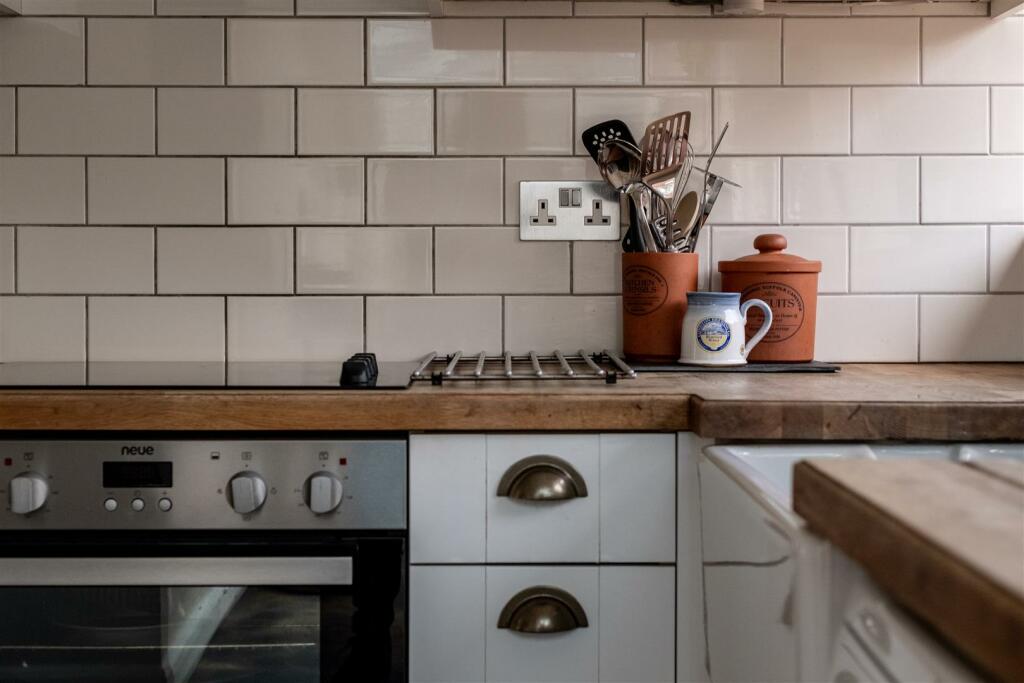 Additional image 8 of Victoria Road, Little Neston, NESTON