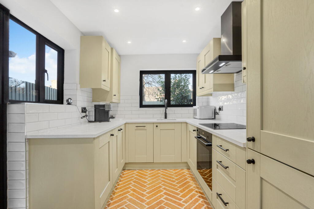 Additional image 7 of Sidney Terrace, Bishops Stortford, CM23 3TU