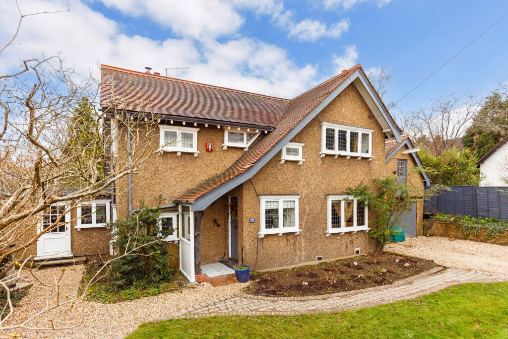 Additional image 16 of Woodcote Grove Road, Coulsdon, CR5