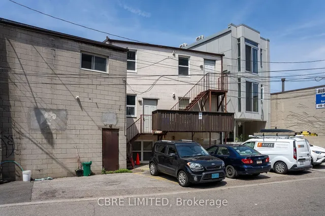 Additional image 3 of 3335 Dundas St