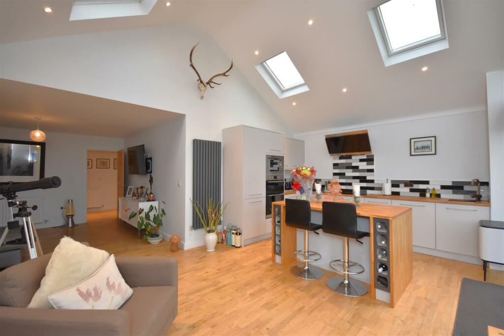 Additional image 6 of Meadow Lane, Willaston, Neston