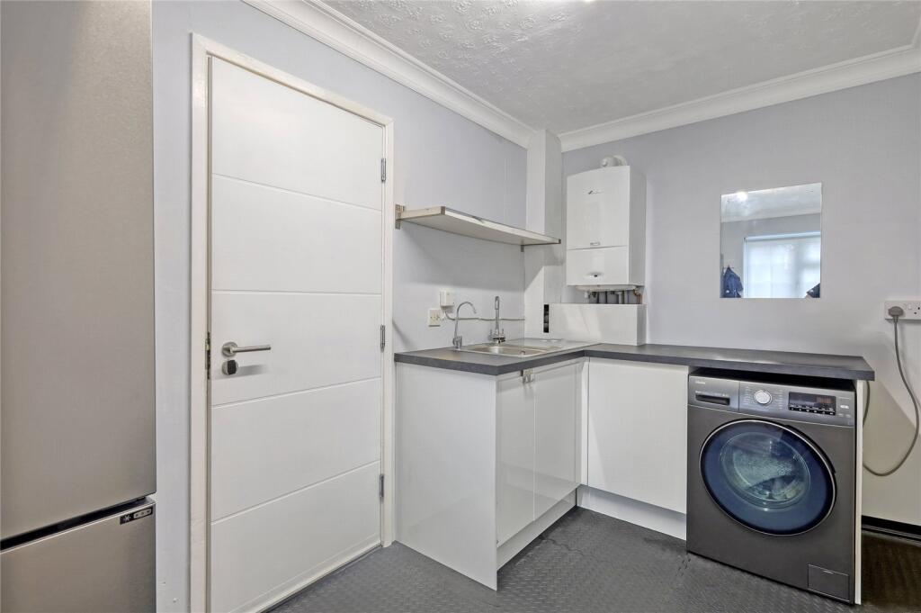 Additional image 12 of Chartfield Drive, Kirby-le-Soken, Frinton-on-Sea, Essex, CO13