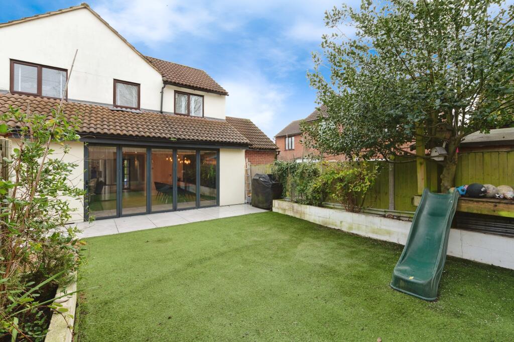 Additional image 16 of Blenheim Road, Brentwood, CM15