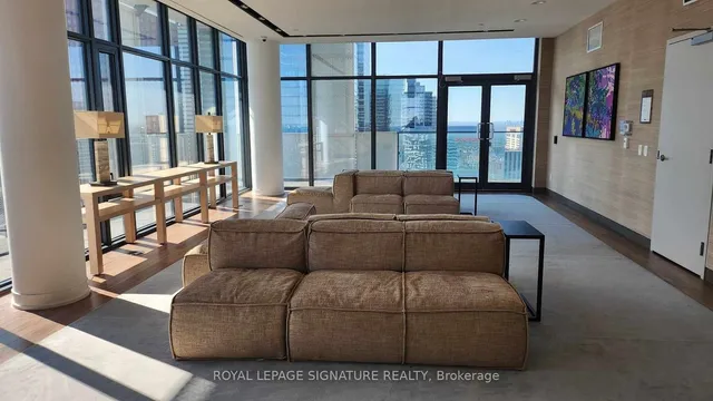 Additional image 25 of 20 Lombard St Unit 4107