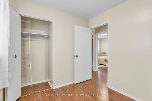 Additional image 32 of 198 Folkstone Cres