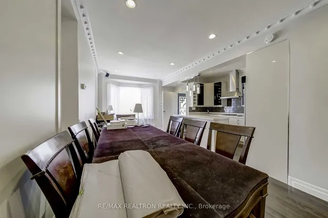 Additional image 10 of 386 Spadina Rd