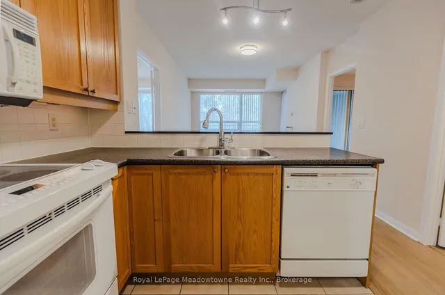 Additional image 9 of 1801 Bayview Ave Unit 511