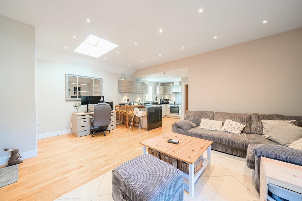 Additional image 7 of Oakgrove, Caterham, CR3