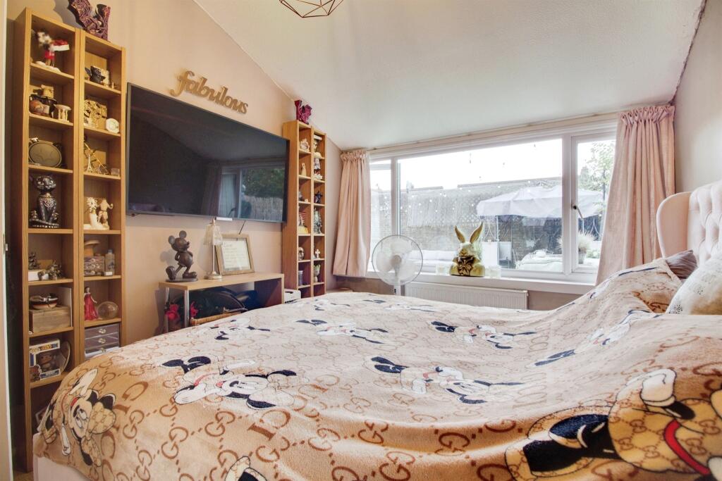 Additional image 13 of Charters Cross, HARLOW