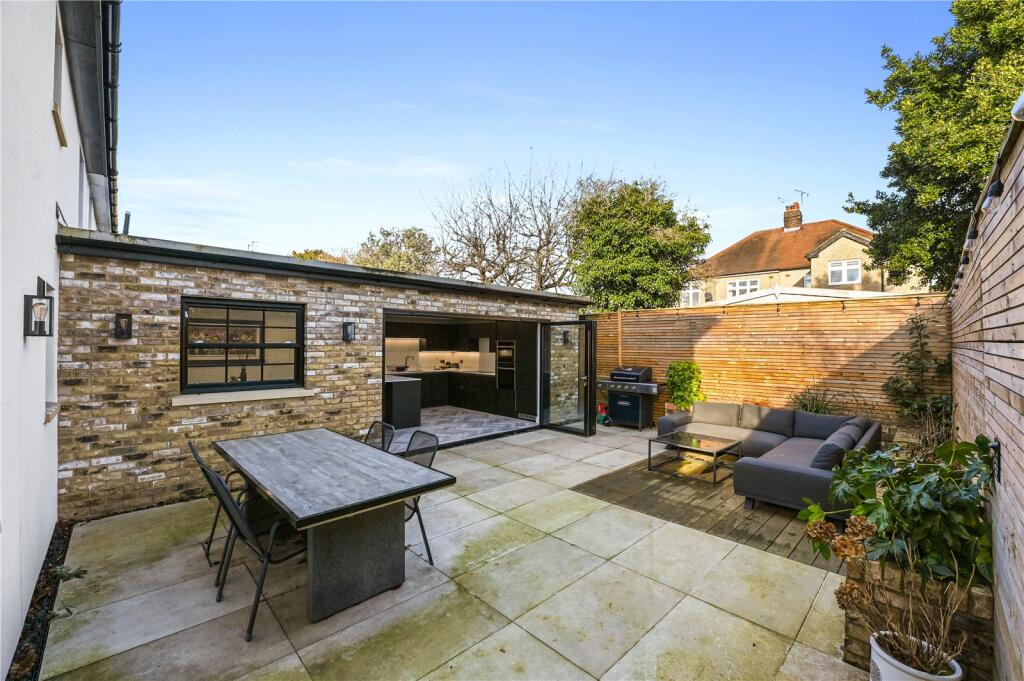 Additional image 23 of Van Diemans Lane, Chelmsford, Essex, CM2