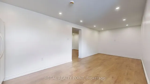 Additional image 34 of 46 Bernadine St