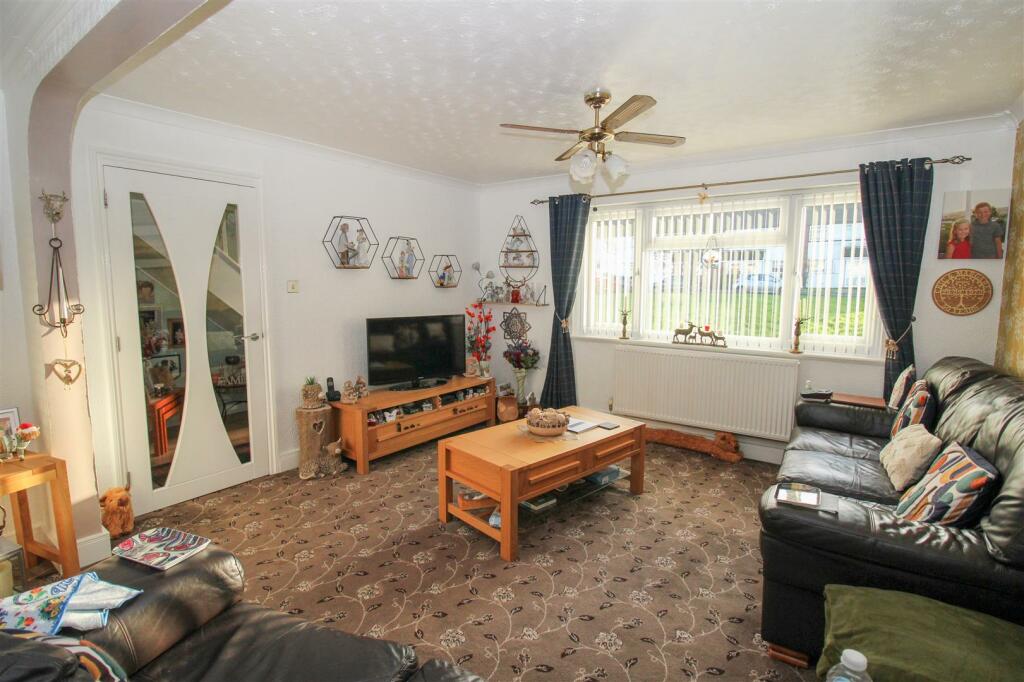 Additional image 5 of Little Cattins, Harlow