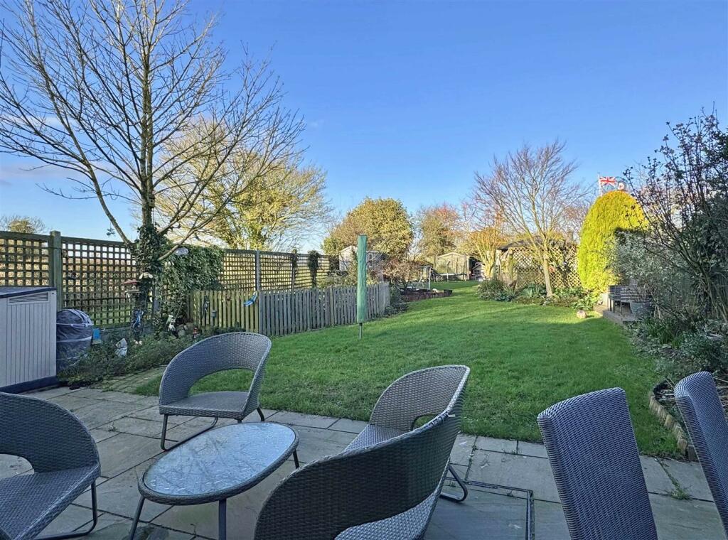 Additional image 31 of Ranks Green, Fairstead, Chelmsford