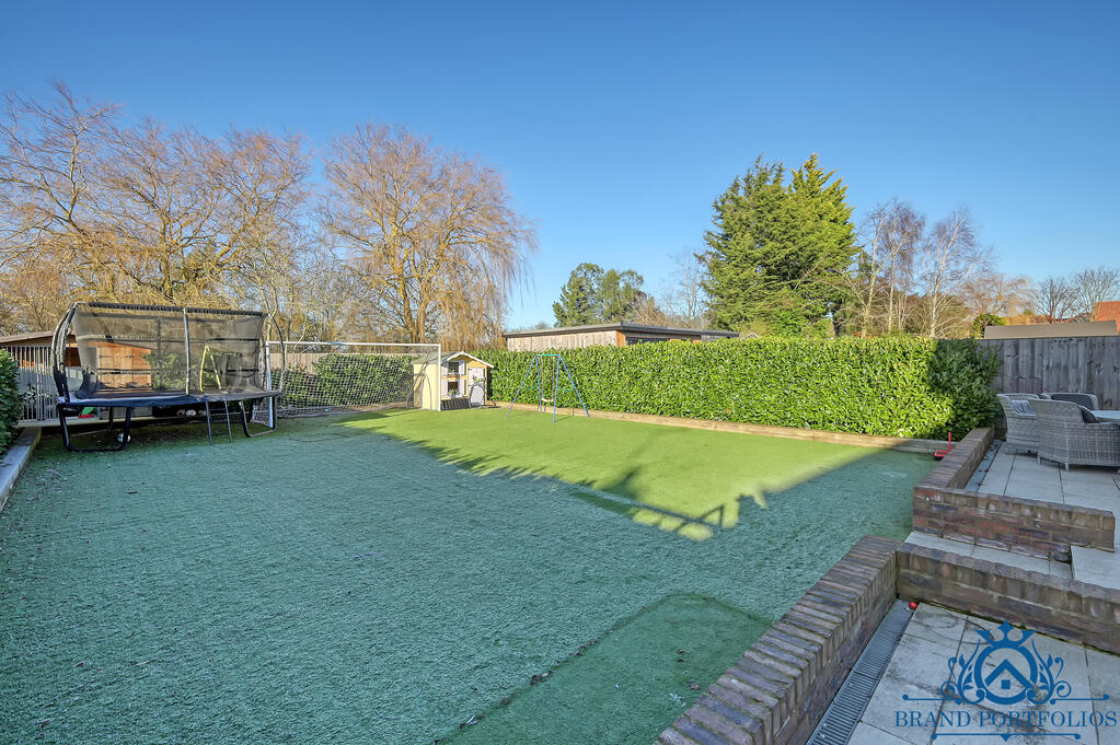 Additional image 24 of Southend Road, Howe Green, CM2