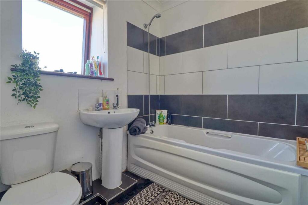 Additional image 9 of Rosebank Court, Marine Parade East, East Clacton