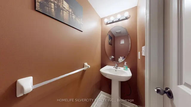 Additional image 8 of 41 Padbury Tr