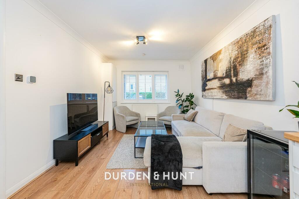 Additional image 14 of Theydon Gate, Station Approach, Theydon Bois, Epping, CM16