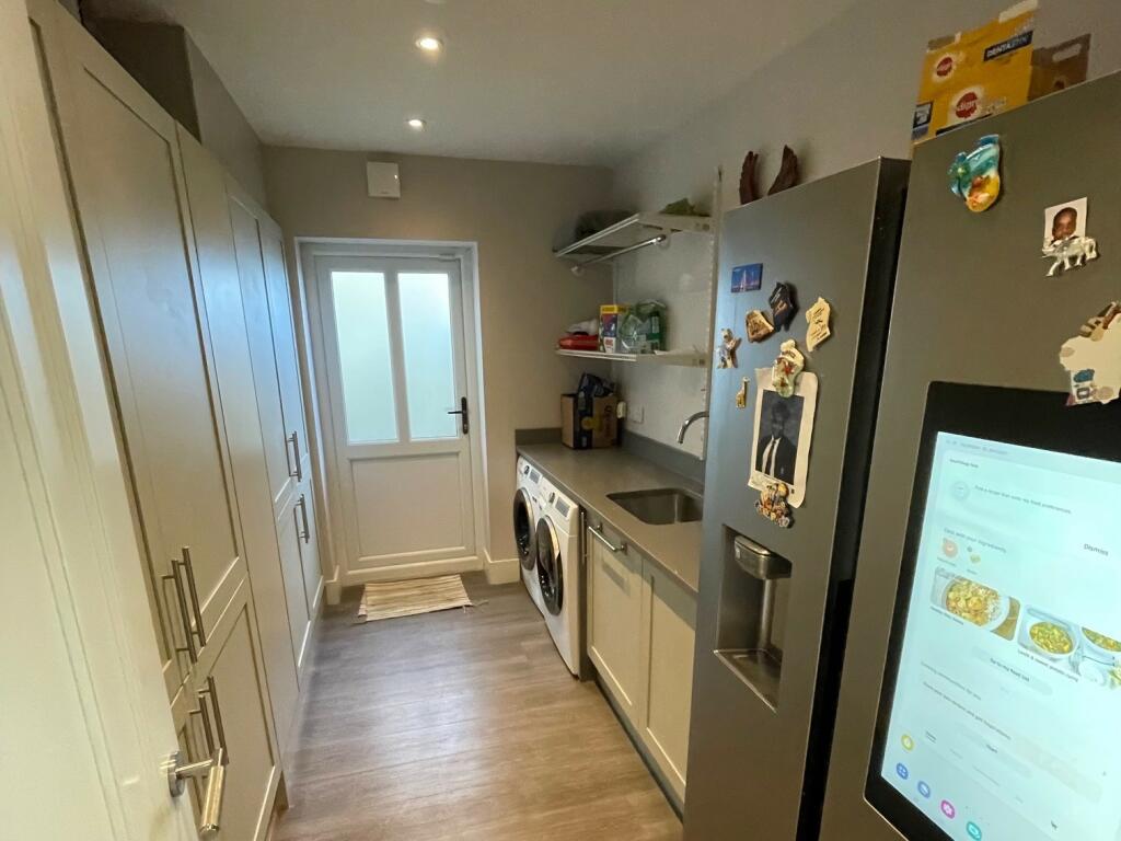 Additional image 9 of Oakview, Mill Lane, Hook End, Brentwood, Essex CM15 0PP