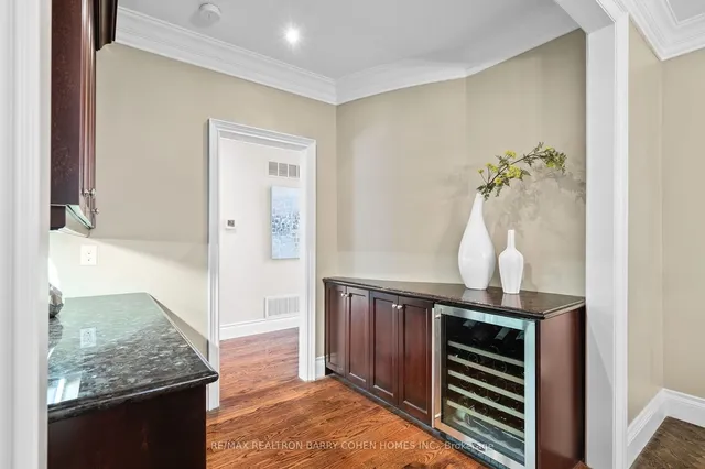Additional image 10 of 106 Highland Cres