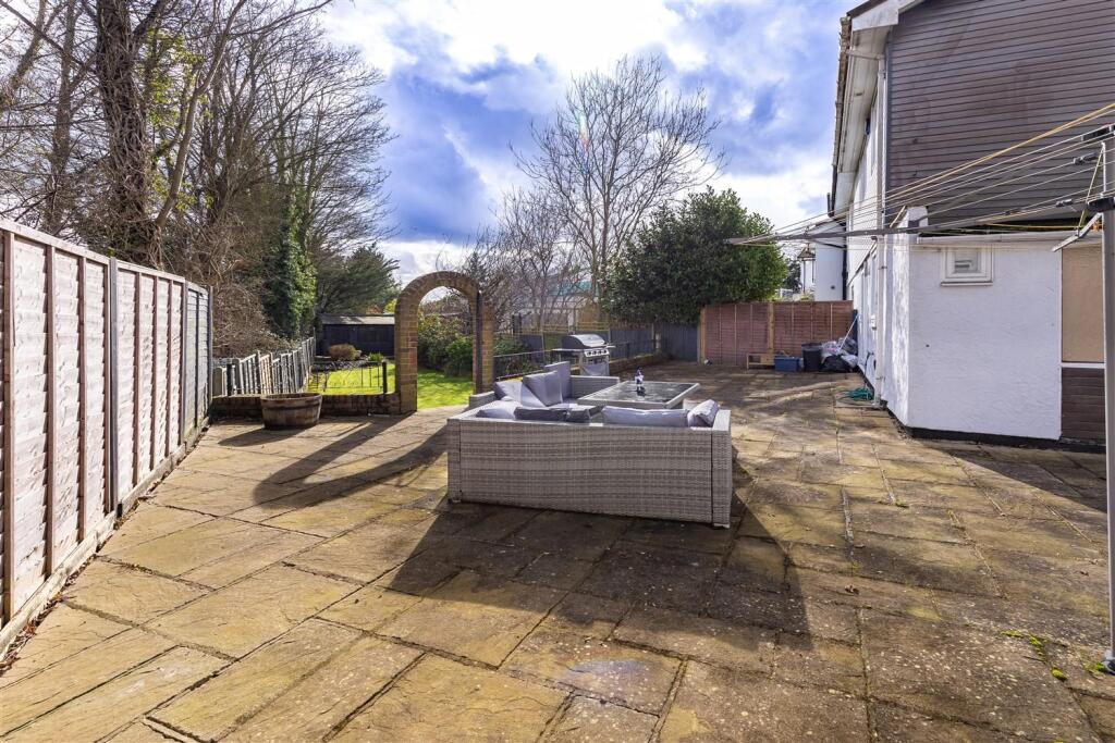 Additional image 23 of Centre Drive, Epping