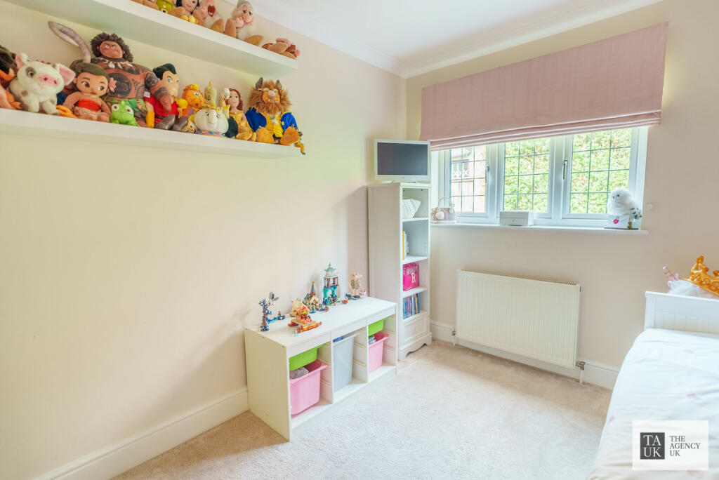 Additional image 12 of Nags Head Lane, Brentwood, CM14