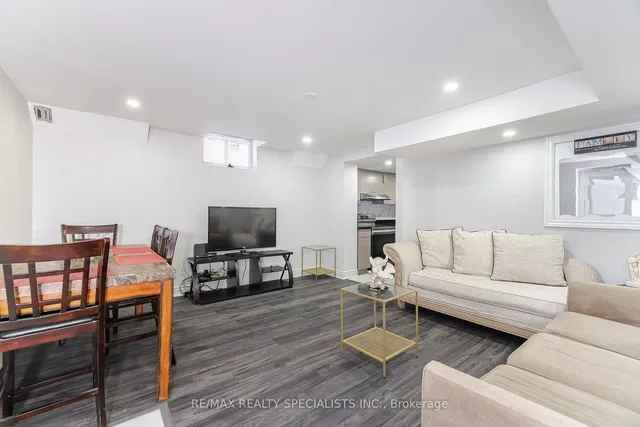 Additional image 27 of 66 Carmel Cres