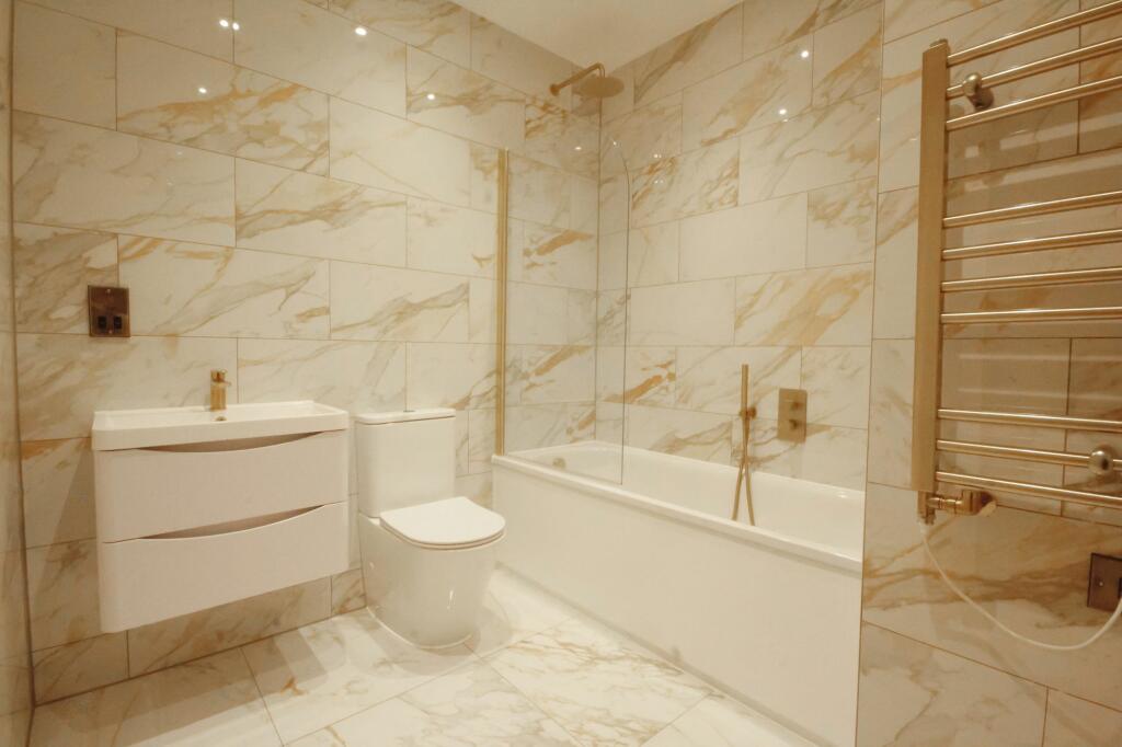 Additional image 10 of 44 The Green, Surrey, CR6