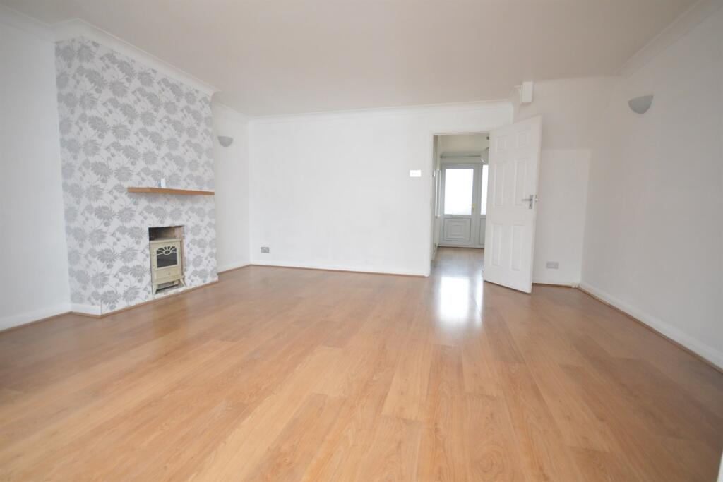 Additional image 4 of Beadon Drive, Braintree, CM7