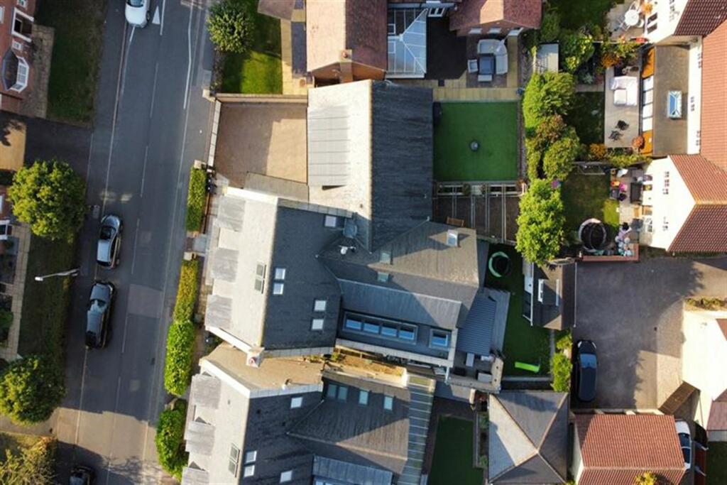 Additional image 3 of Queenborough Lane, Braintree, CM77