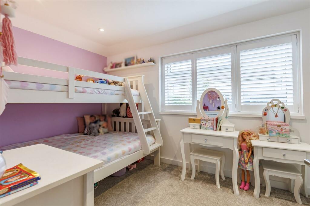 Additional image 11 of Beaconfield Way, Epping