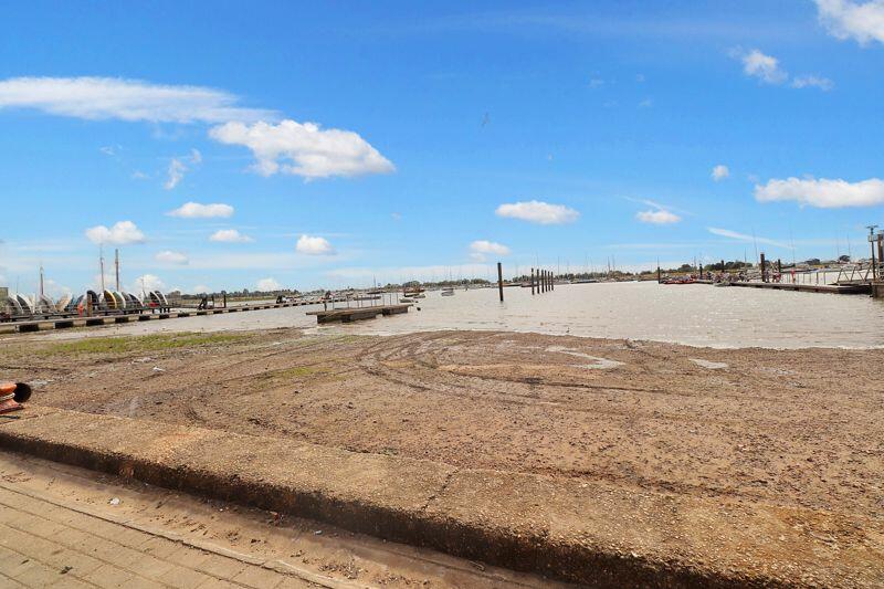 Additional image 16 of Anchor Inn, Brightlingsea, CO7