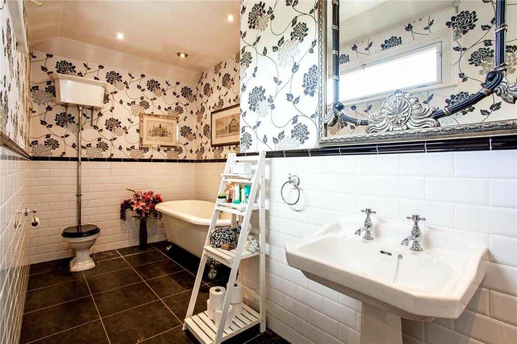 Additional image 18 of Abridge Road, Theydon Bois, Epping, Essex, CM16