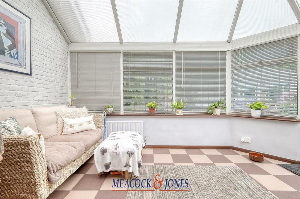 Additional image 9 of Mores Lane, Pilgrims Hatch, Brentwood