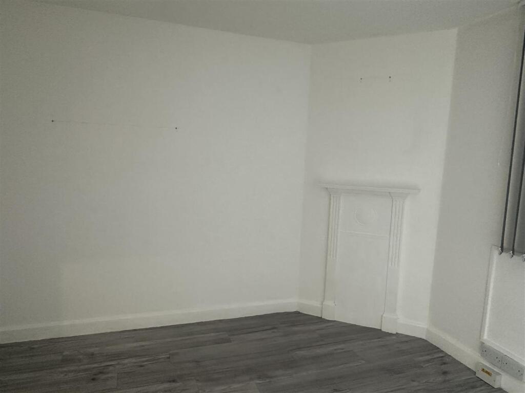 Additional image 7 of Braintree