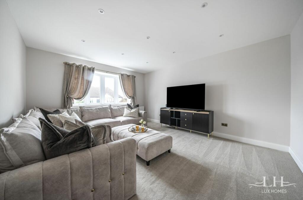 Additional image 4 of Mascalls Gardens, Brentwood