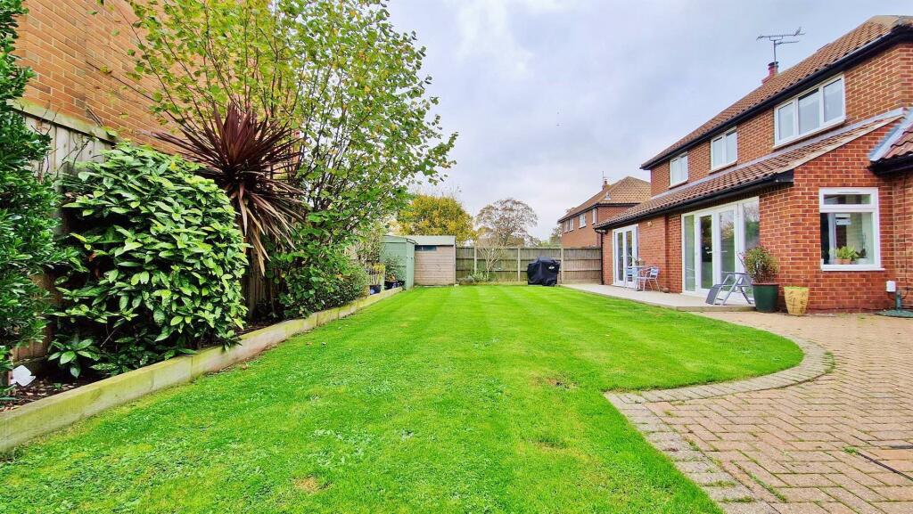 Additional image 34 of Frietuna Road, Frinton-on-Sea