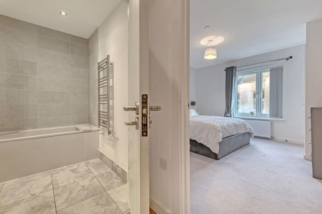 Additional image 19 of Goldington Crescent, Billericay, CM12