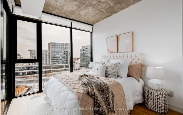 Additional image 16 of 8 Dovercourt Rd Unit 902