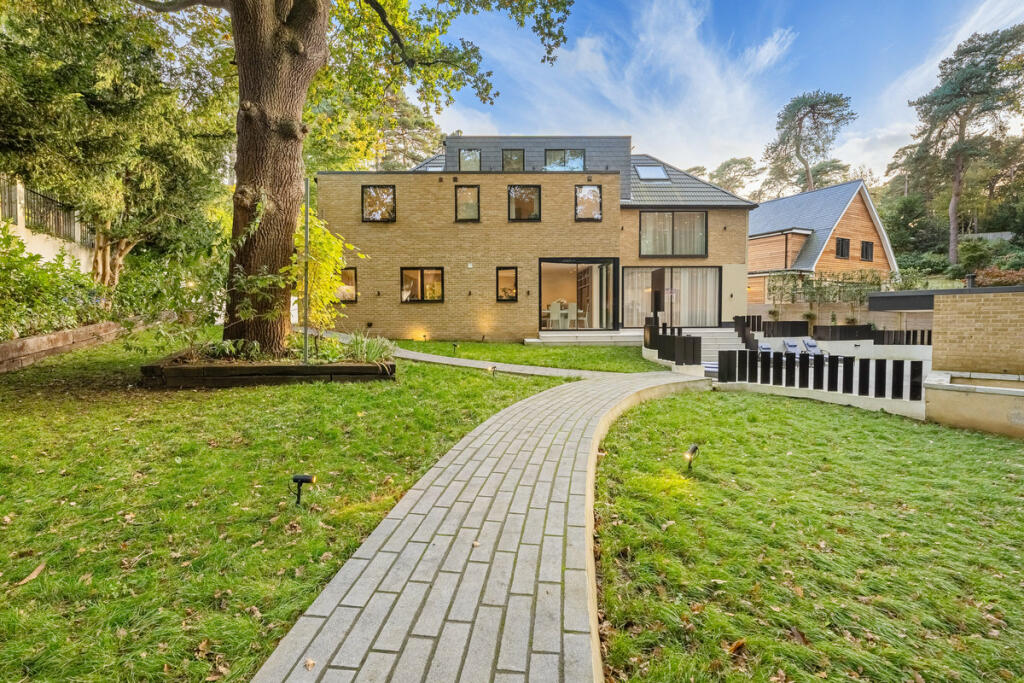 Additional image 26 of Pine Coombe, Shirley, CR0