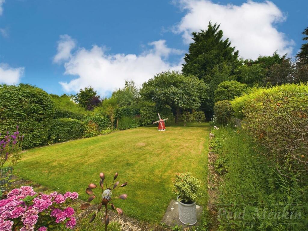 Additional image 12 of Mitchley Hill, South Croydon