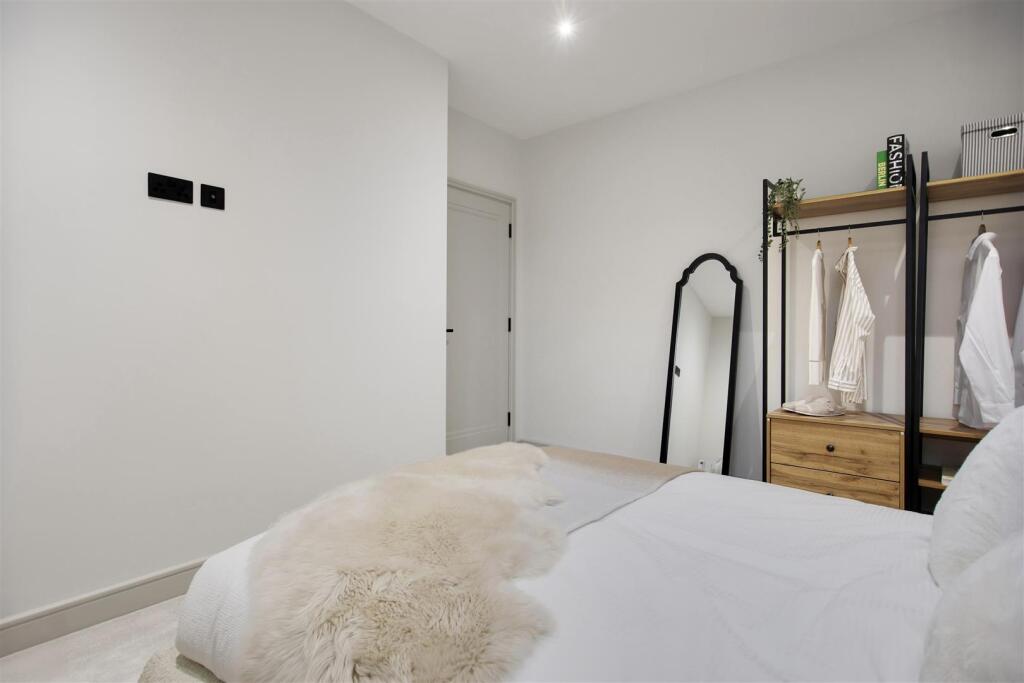 Additional image 15 of Plot 8, Pilgrim House, High Street, Billericay