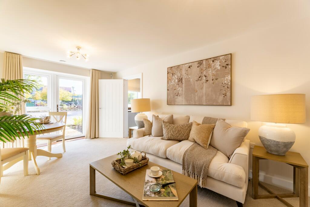 Additional image 3 of 77 High Street,
Dunmow,
CM6 1AE