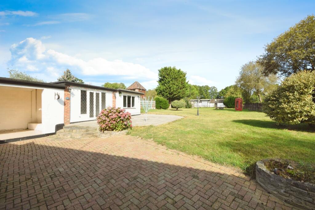 Additional image 15 of Hatch Road, Pilgrims Hatch, Brentwood