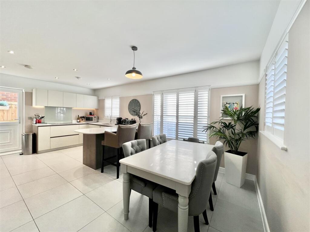 Additional image 6 of Maple Close, Writtle, Chelmsford