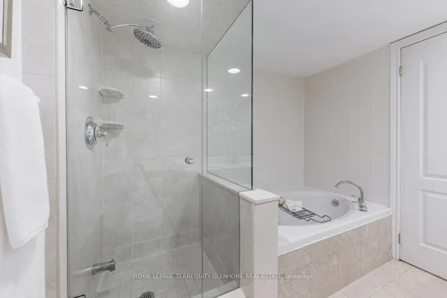 Additional image 18 of 2 Alexandra Blvd Unit 207