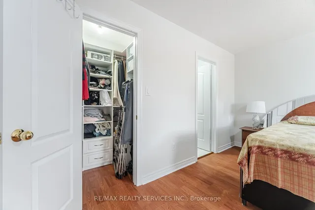 Additional image 27 of 4 Runnymede Cres