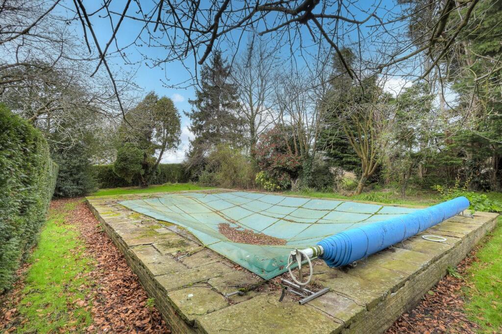 Additional image 13 of Church Street, Great Burstead, CM11