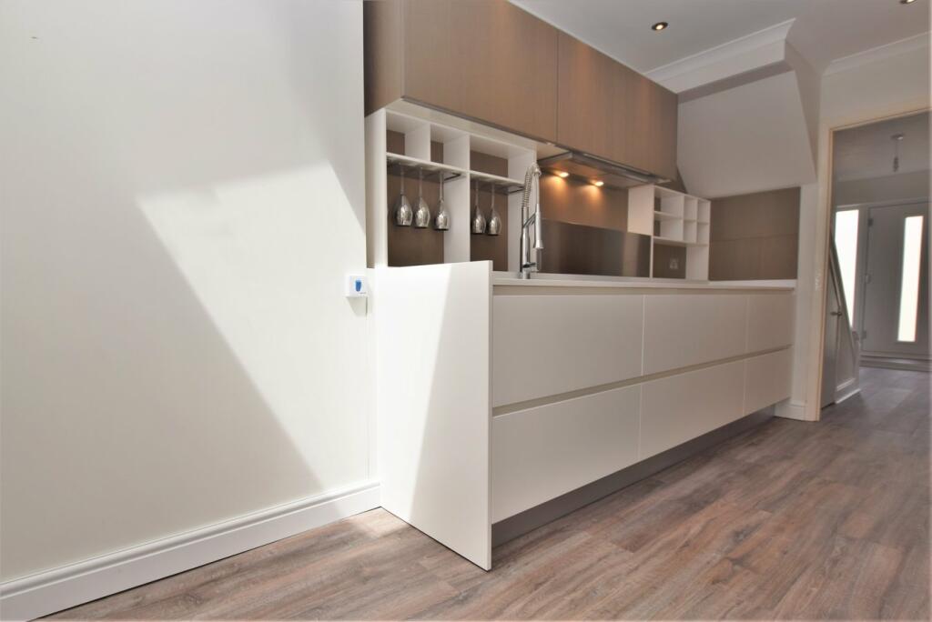 Additional image 11 of Passingham Avenue, Billericay, CM11